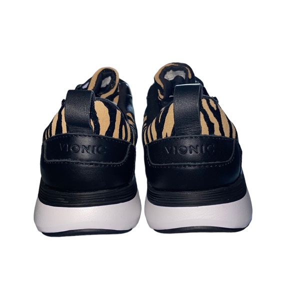 NWB Vionic Remi Tiger Sneaker - Picture 11 of 12